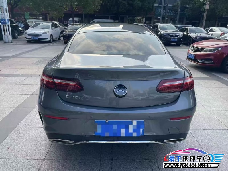 21年奔驰E轿车抵押车出售