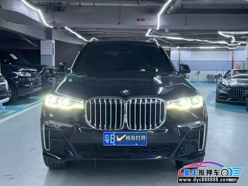 抵押车出售21年宝马X7轿车