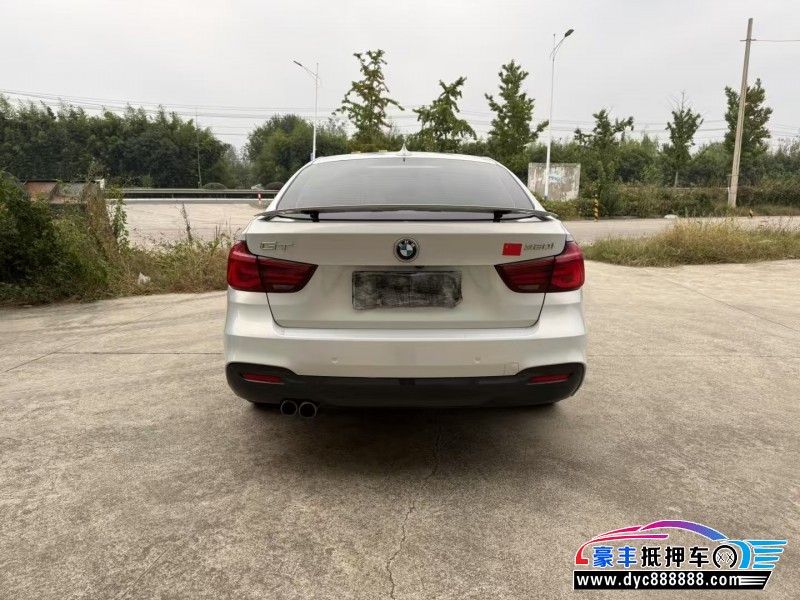 20年宝马3系轿车抵押车出售