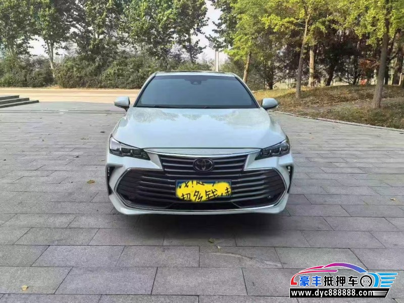 抵押车出售22年丰田亚洲龙轿车
