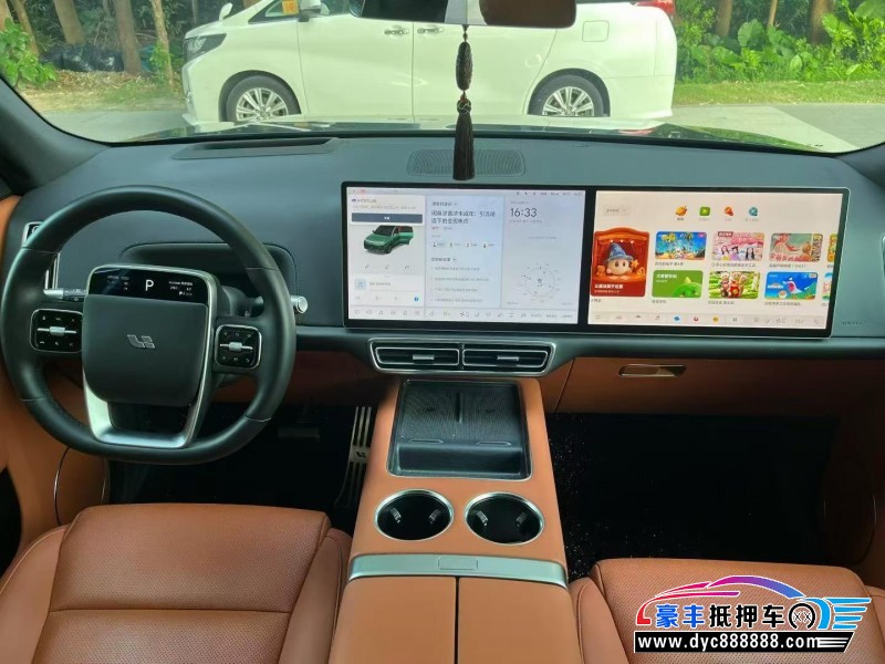 23年理想L8轿车抵押车出售