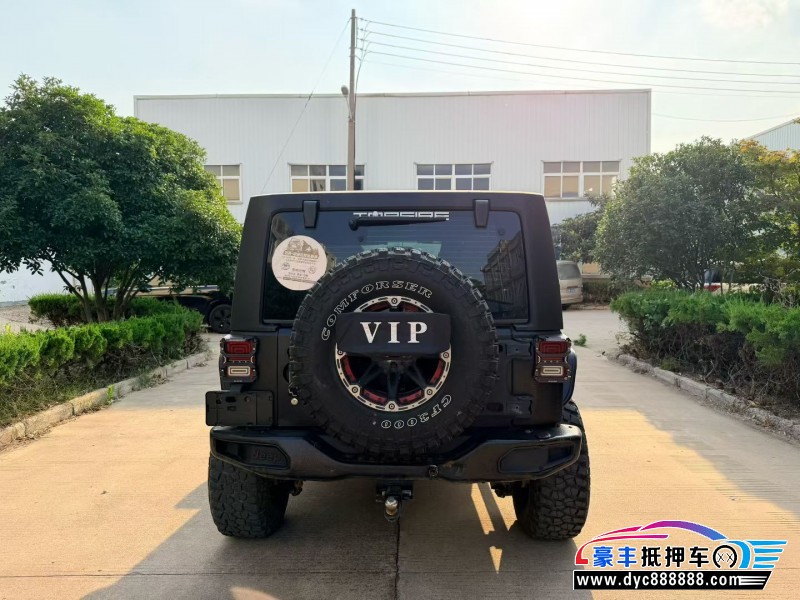 16年Jeep牧马人轿车抵押车出售