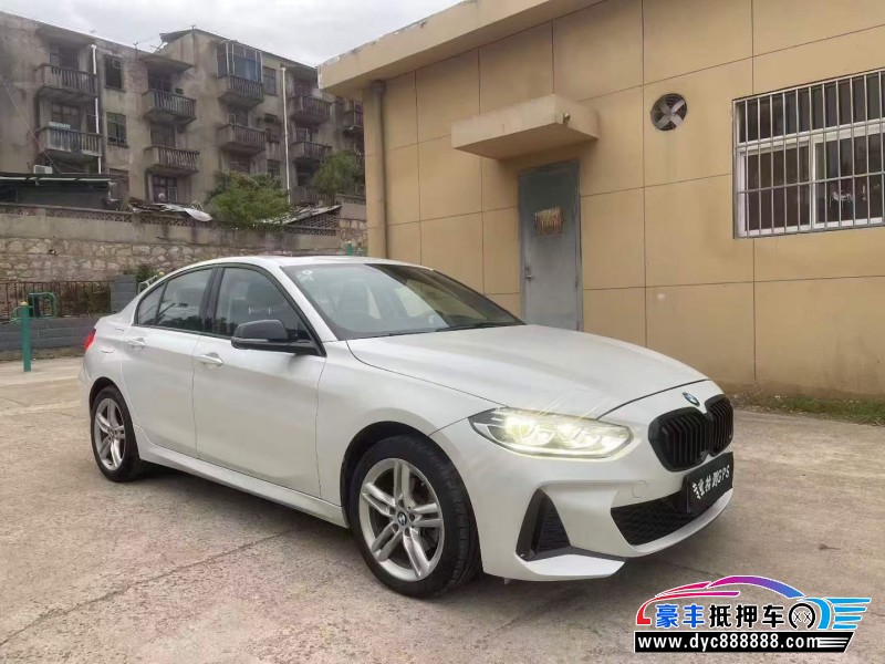 22年宝马1系轿车抵押车出售