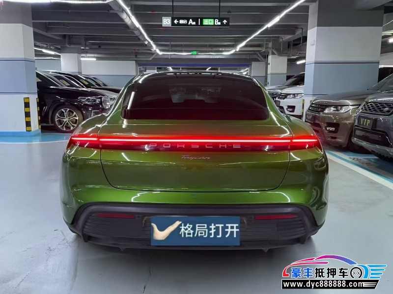 21年保时捷TaYcan轿车抵押车出售