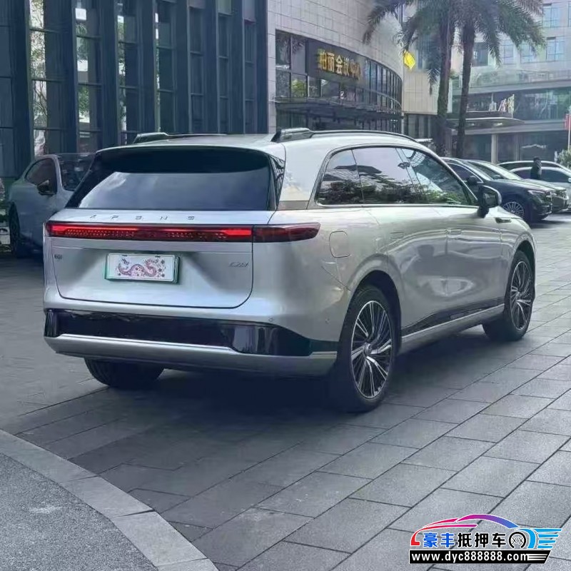23年小鹏G9轿车抵押车出售