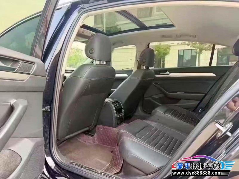 22年大众迈腾轿车抵押车出售