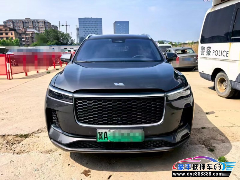 抵押车出售22年理想ONE轿车
