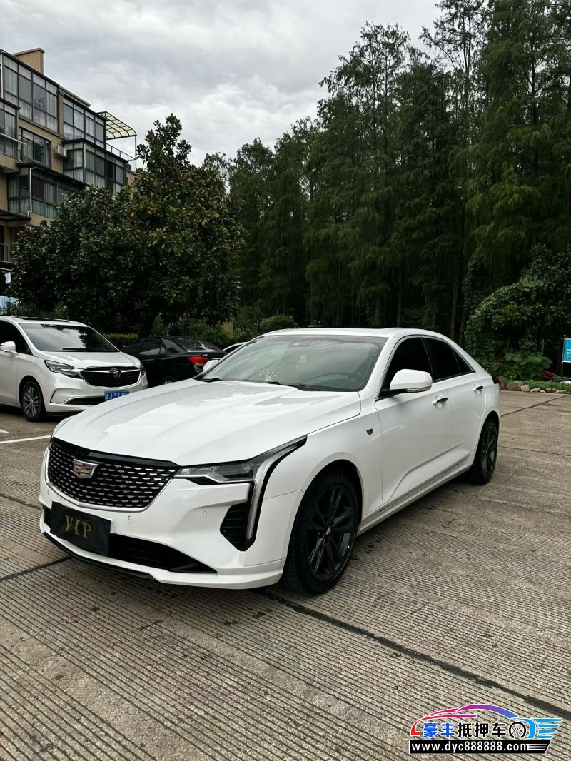 抵押车出售21年凯迪拉克CT4轿车