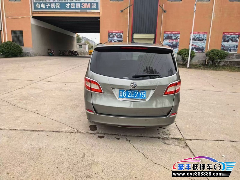 11年别克GL8轿车抵押车出售