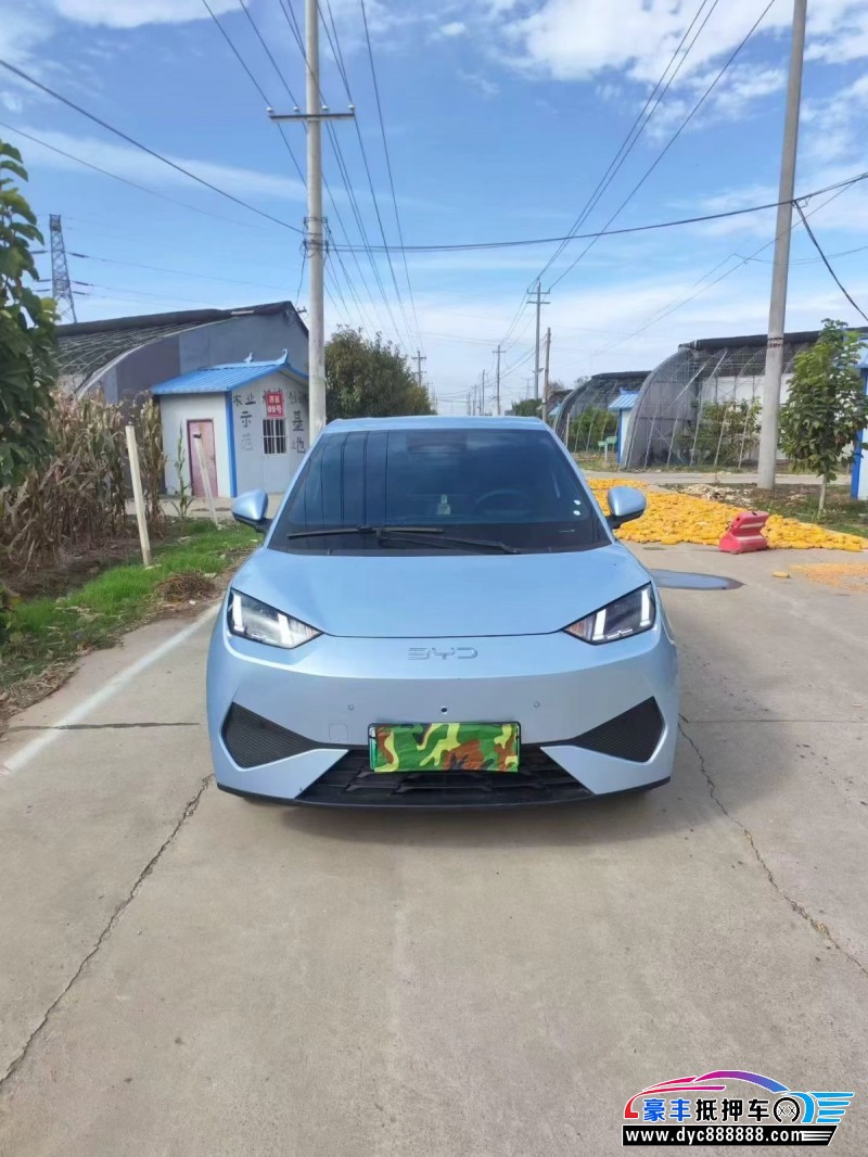 抵押车出售25年比亚迪海鸥轿车