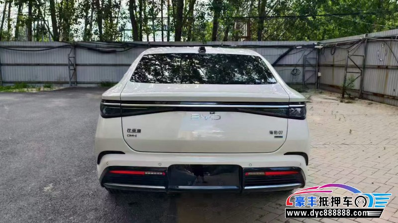 26年比亚迪海豹轿车抵押车出售