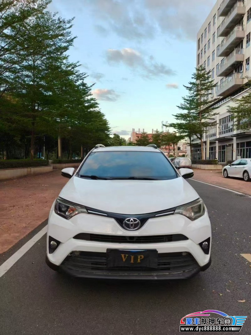 18年丰田RAV4轿车抵押车出售