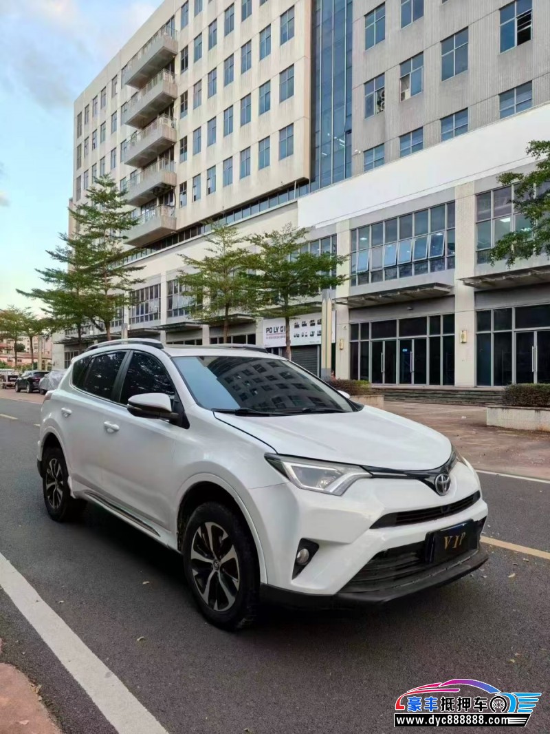 18年丰田RAV4轿车抵押车出售