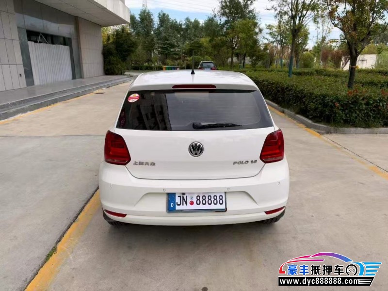 15年大众polo轿车抵押车出售