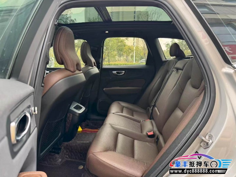 22年沃尔沃XC60轿车抵押车出售