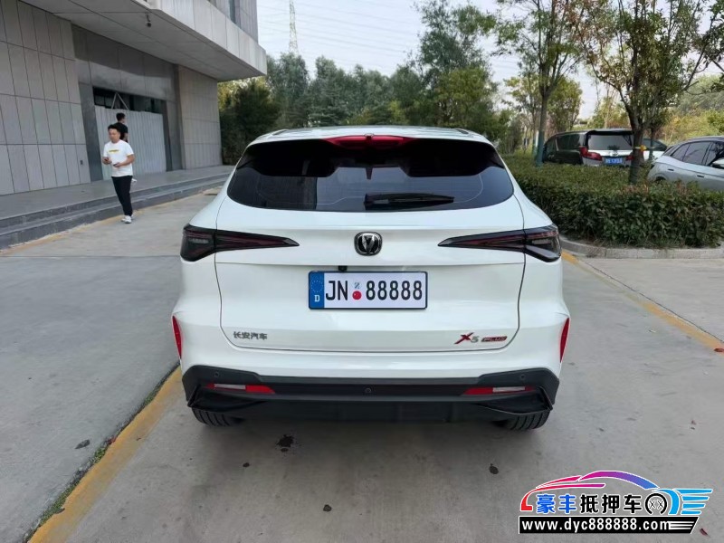 24年长安欧尚X5轿车抵押车出售