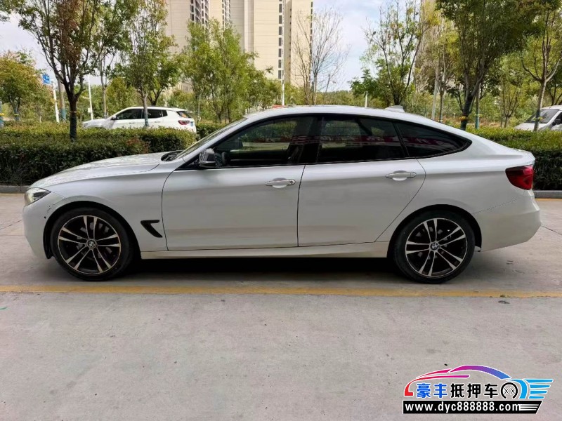 20年宝马3系轿车抵押车出售