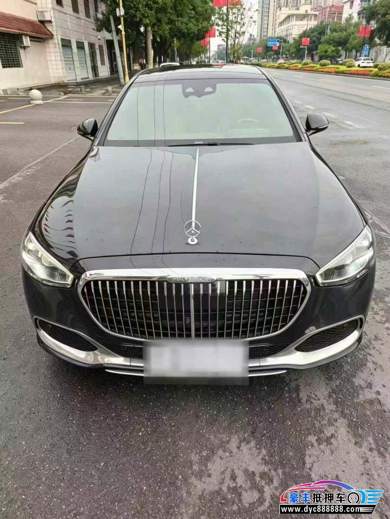 抵押车出售24年奔驰迈巴赫S级轿车