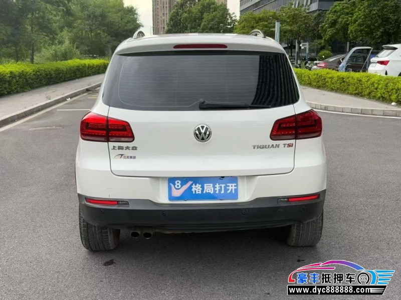 15年大众途观轿车抵押车出售