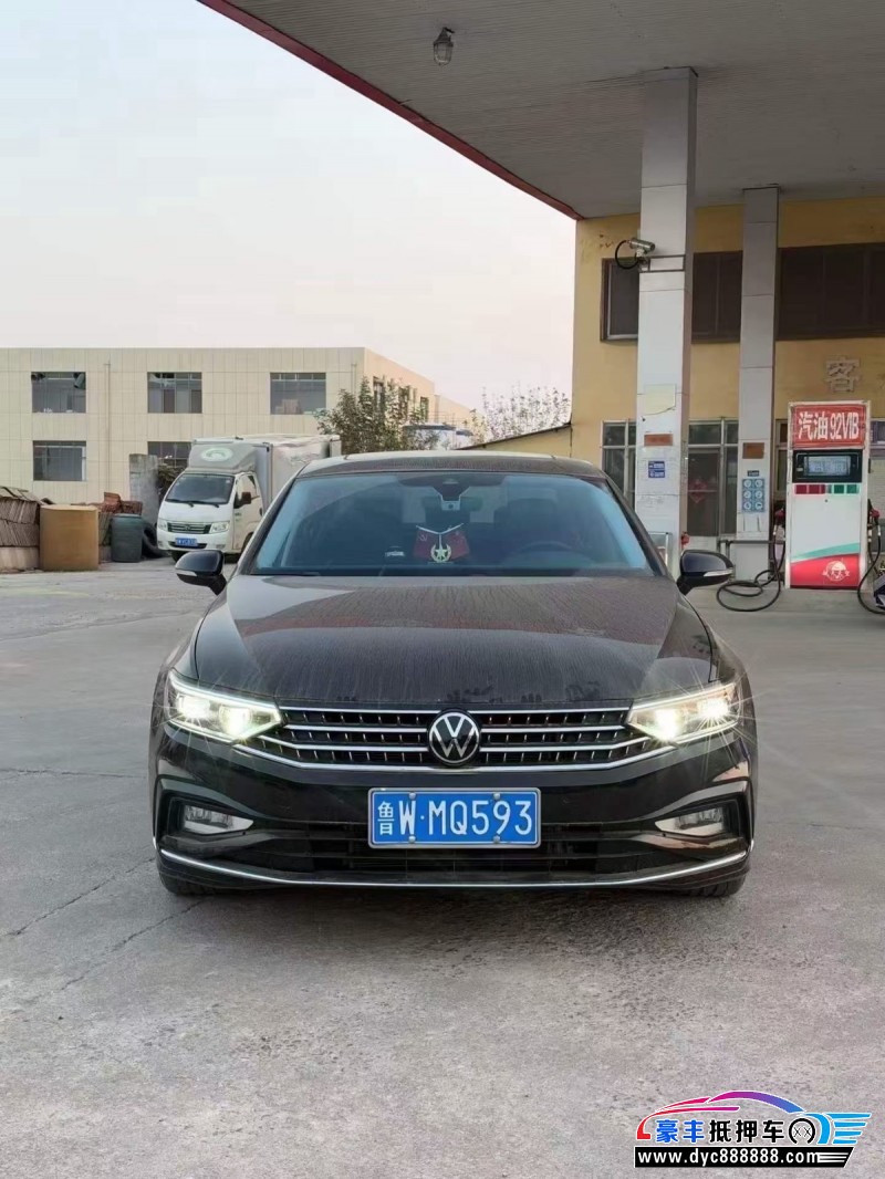 抵押车出售25年大众迈腾轿车