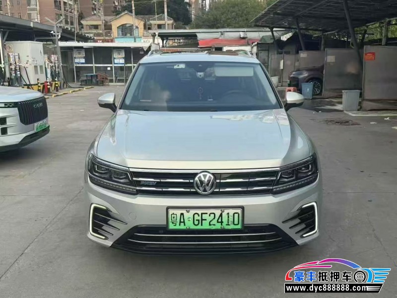 抵押车出售20年大众途观轿车