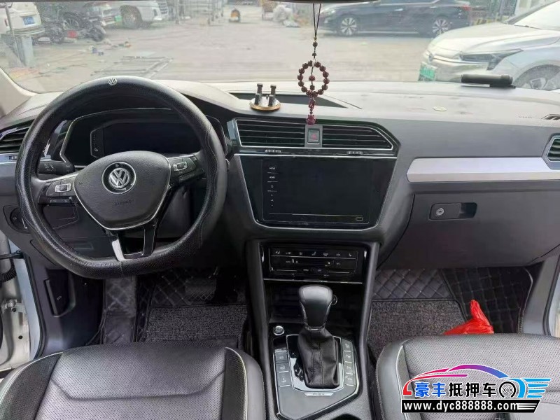 20年大众途观轿车抵押车出售