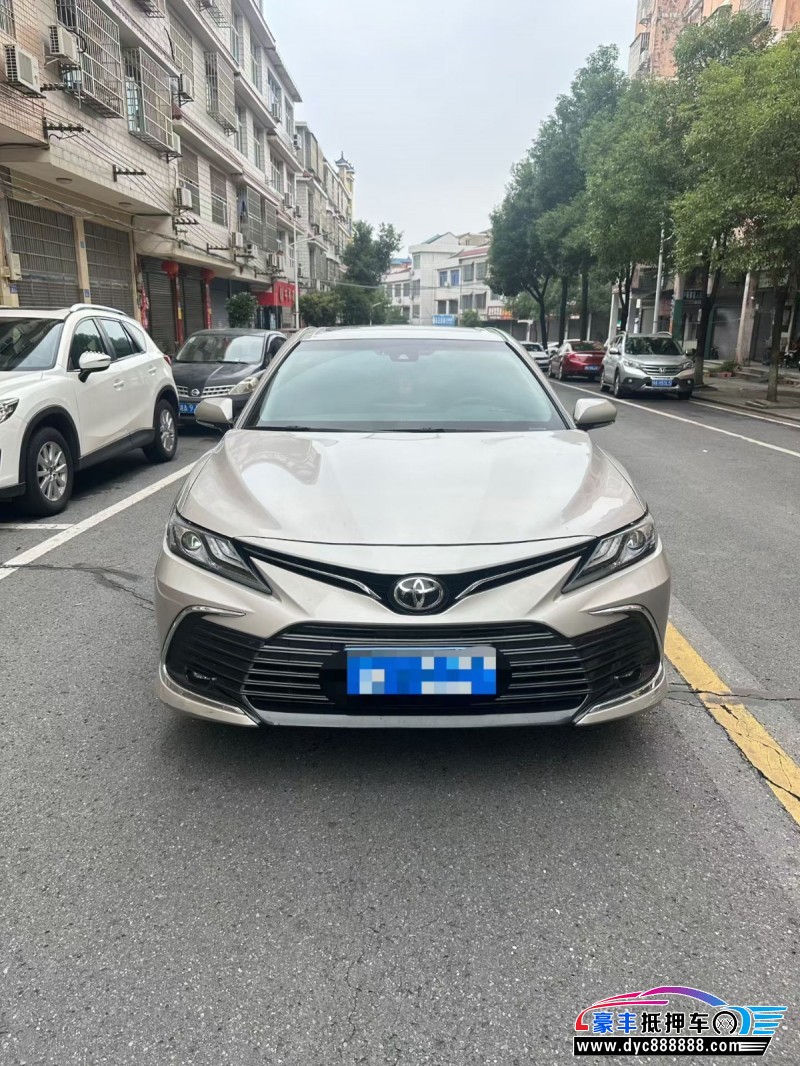 抵押车出售23年丰田凯美瑞轿车