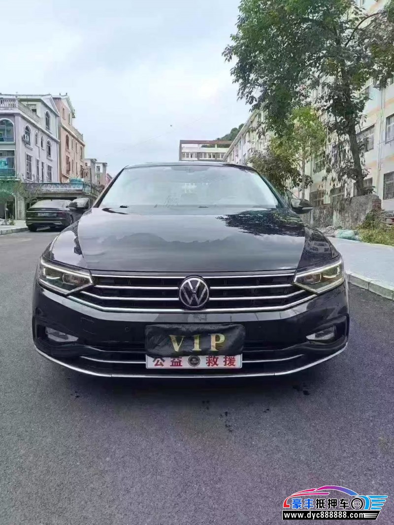 抵押车出售21年大众迈腾轿车
