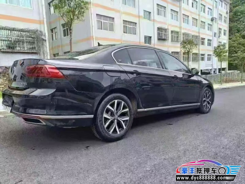 21年大众迈腾轿车抵押车出售