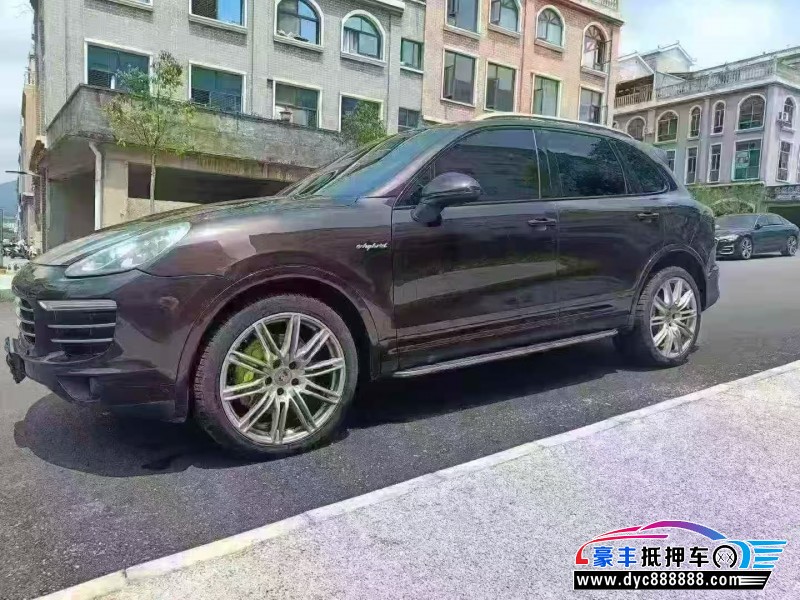 18年保时捷卡宴SUV抵押车出售