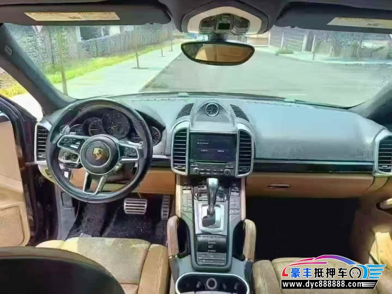 18年保时捷卡宴SUV抵押车出售