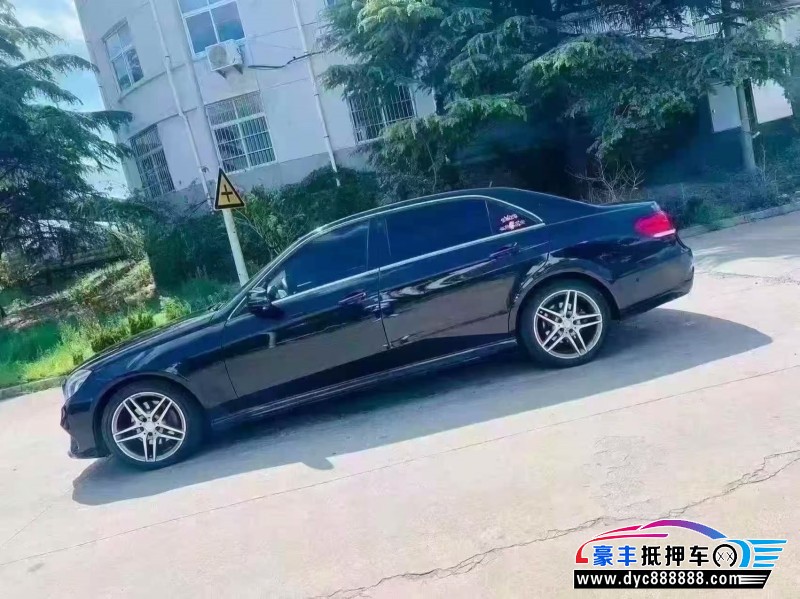 14年奔驰E轿车抵押车出售