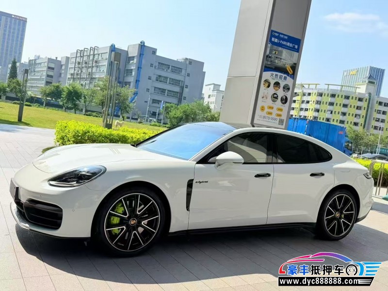 22年保时捷帕纳梅拉轿车抵押车出售