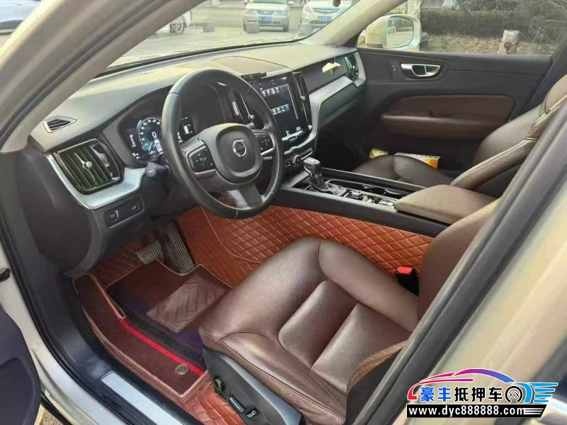 20年沃尔沃XC60SUV抵押车出售