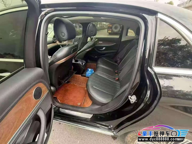 20年奔驰E轿车抵押车出售